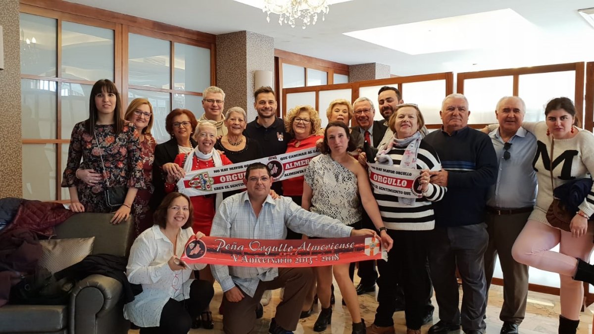 Peña Orgullo Almeriense con invitados muy especiales.