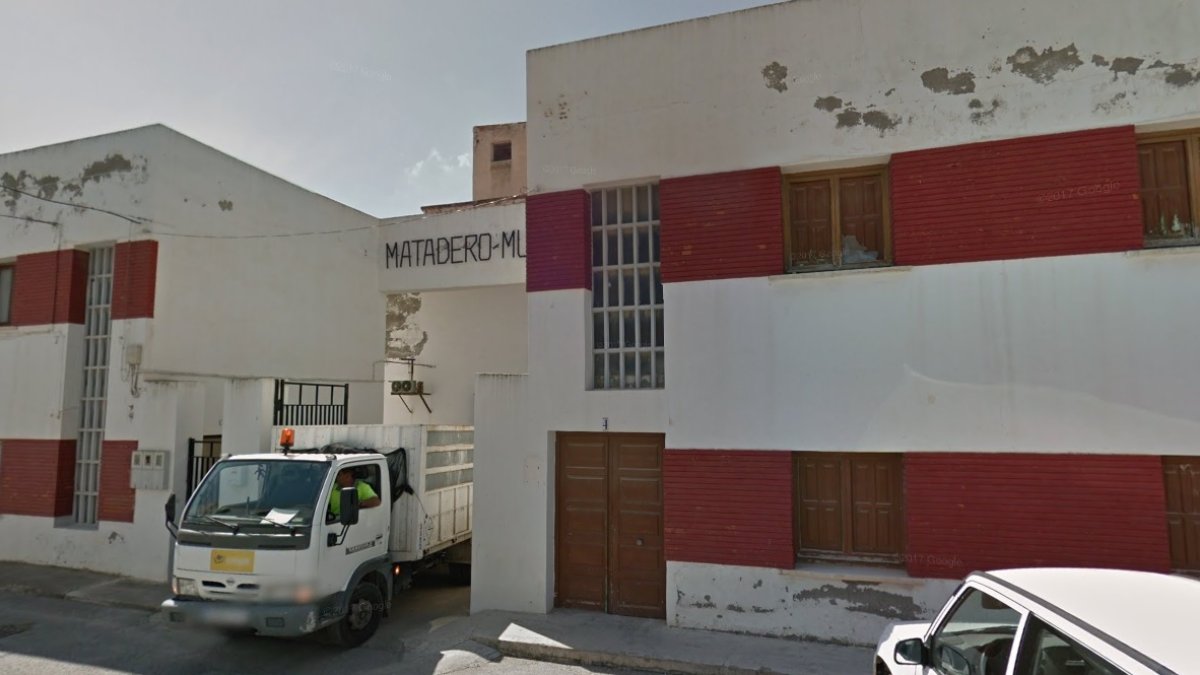 Fachada del antiguo matadero de Berja, destino para nuevas empresas.