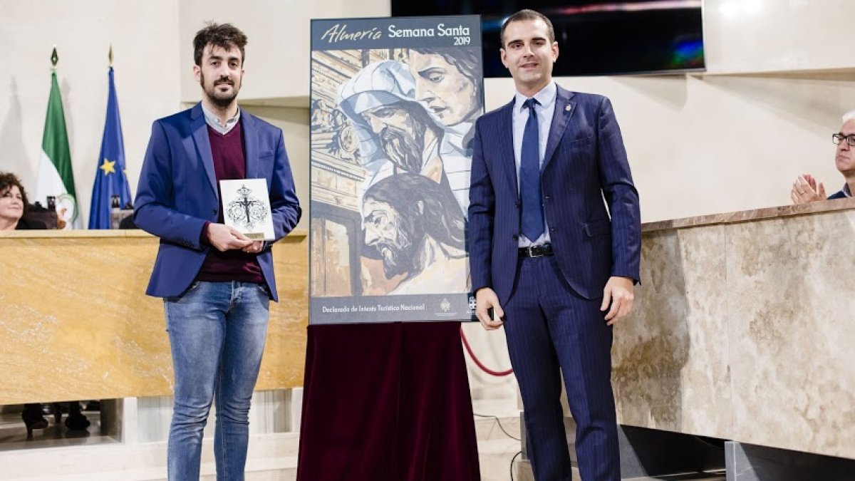 Pedro Líndez (izquierda) es el autor del cartel de este año.