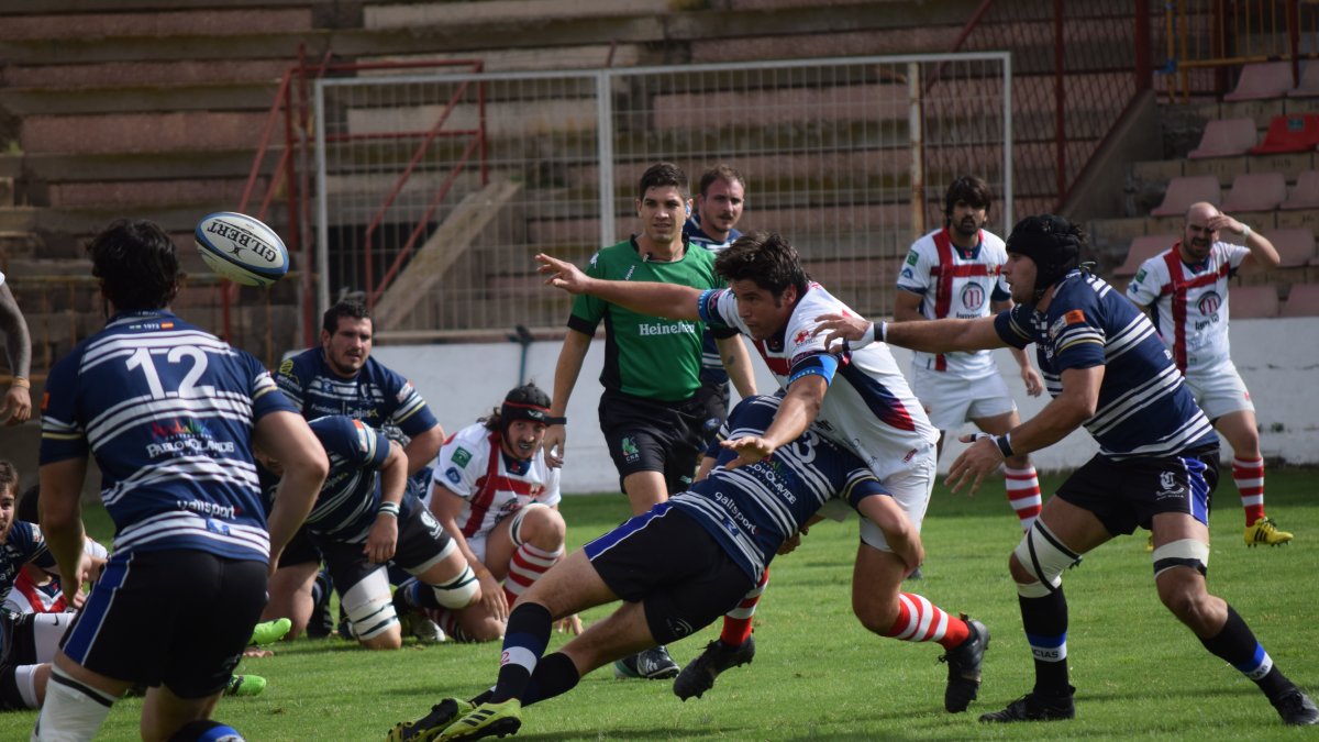 Una jugada de rugby de URA.