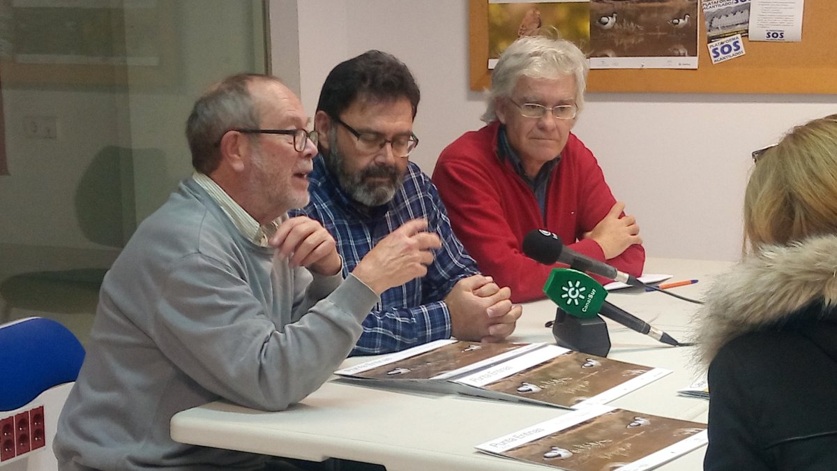 El Grupo Ecologista Mediterráneo durante la presentación del calendario 2019.