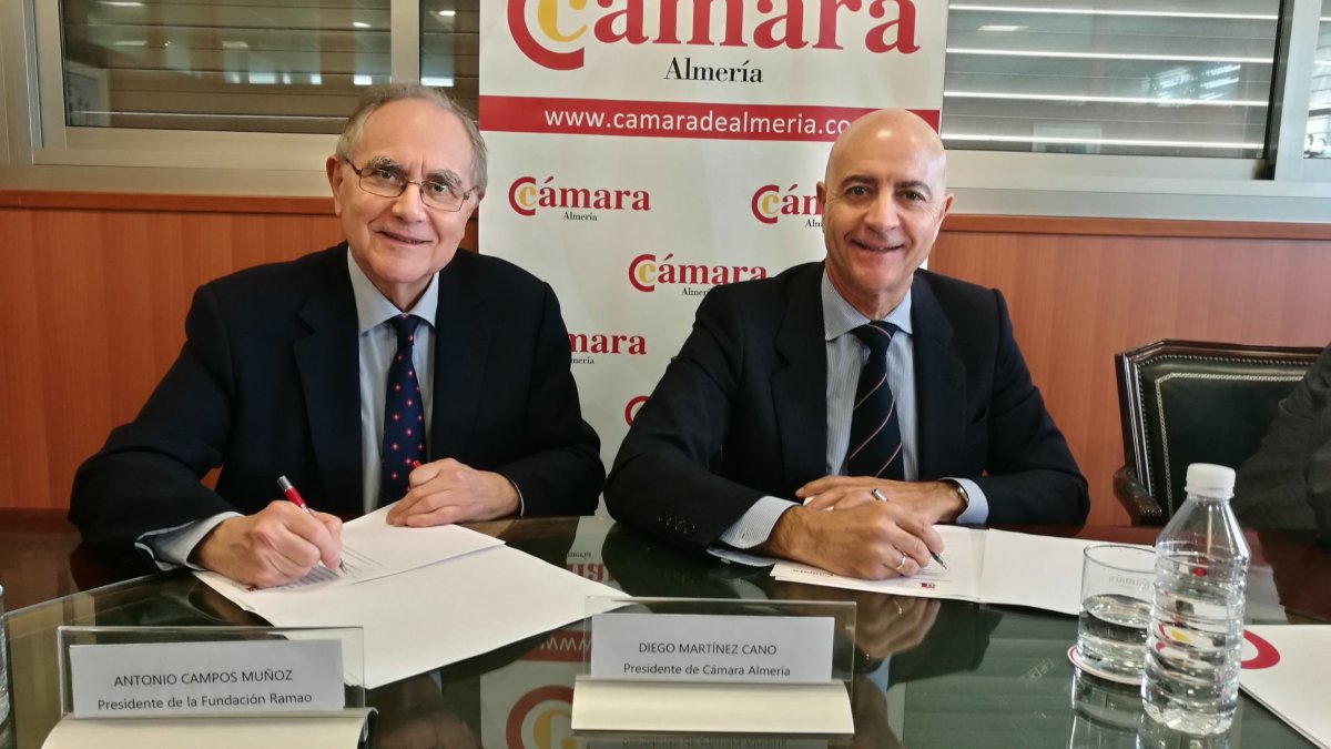 Los presidentes de la Cámara y la RAMAO firman el convenio