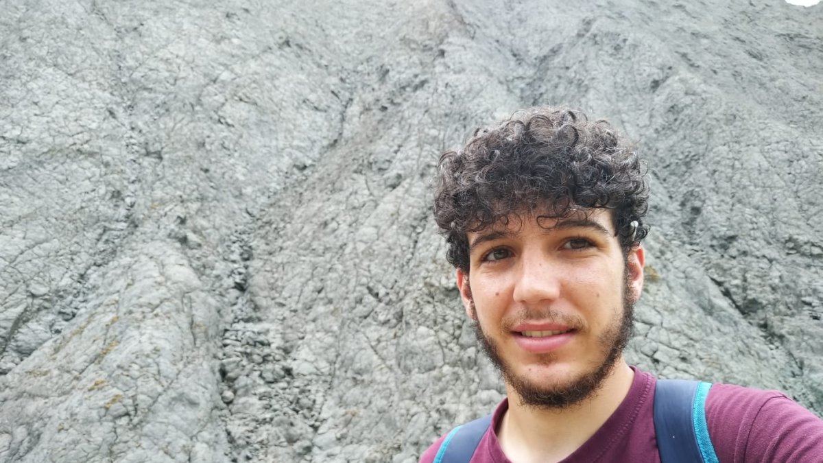 Álvaro Carrión fue a Taiwán por un doctorado en Geología Marina.