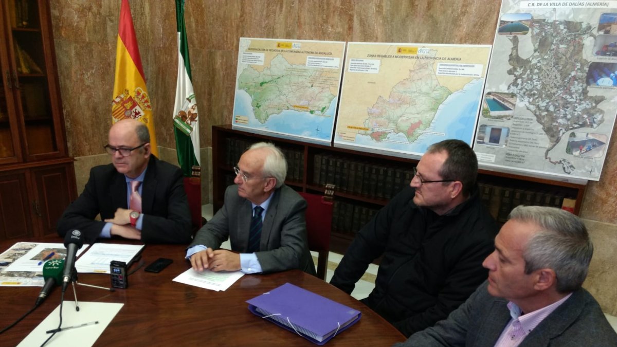 Presentación del proyecto a la opinión pública.