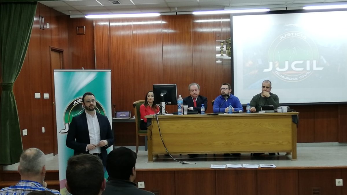 Exposición del secretario general de Jucil