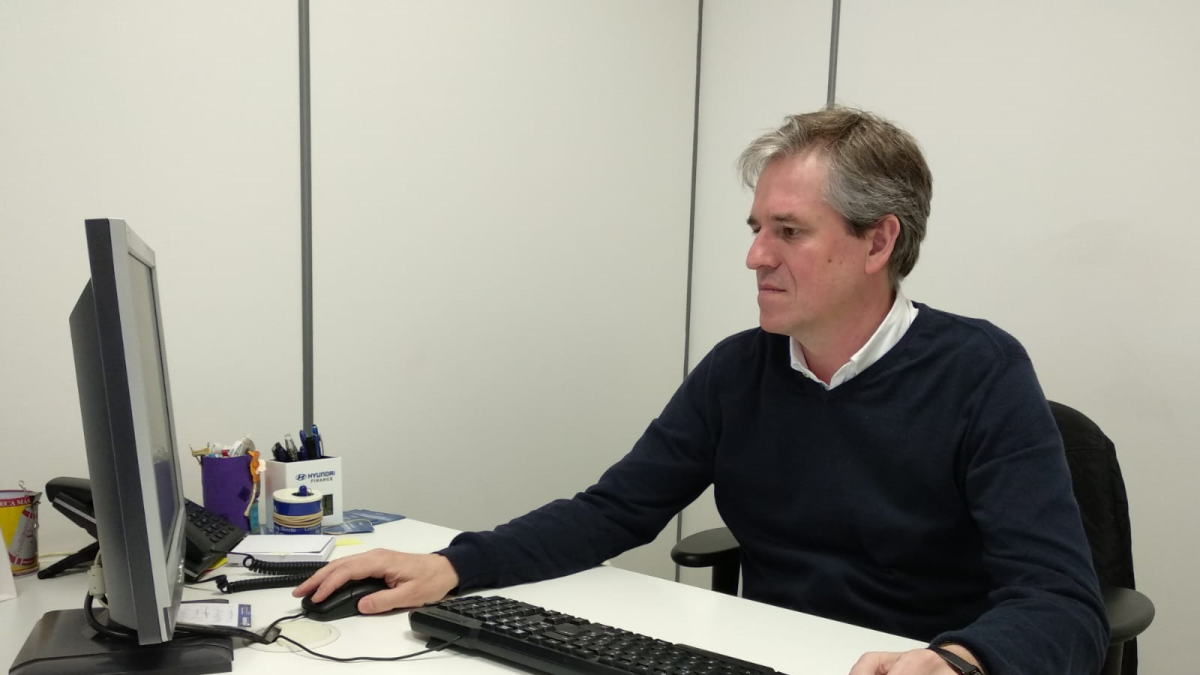 Asier Arrizabalaga en su despacho.