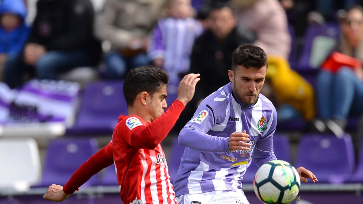 Fran Rodríguez en su último partido con el Almería.
