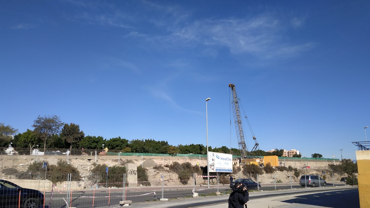 Obras de la primera fase del soterramiento en la zona de El Puche