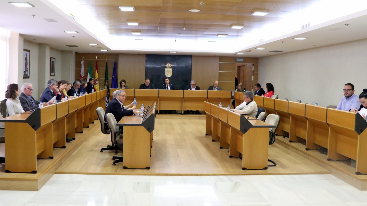 Celebración del pleno en el Ayuntamiento de El Ejido este pasado viernes.