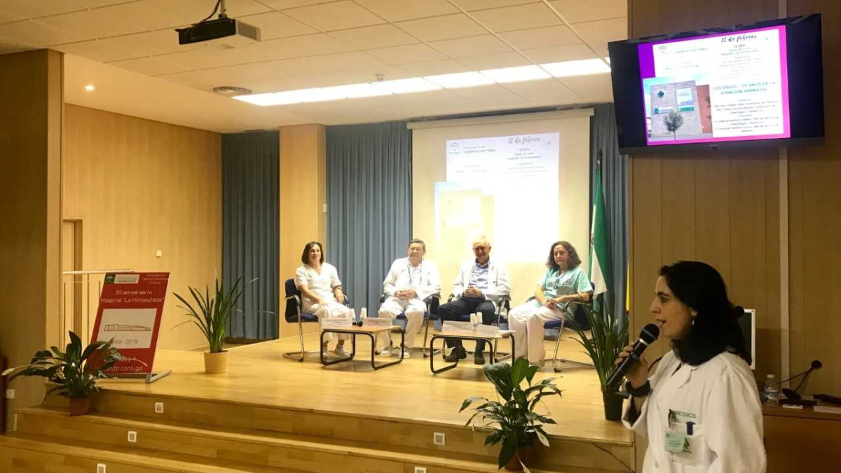 Imagen de la charla sobre atención perinatal.