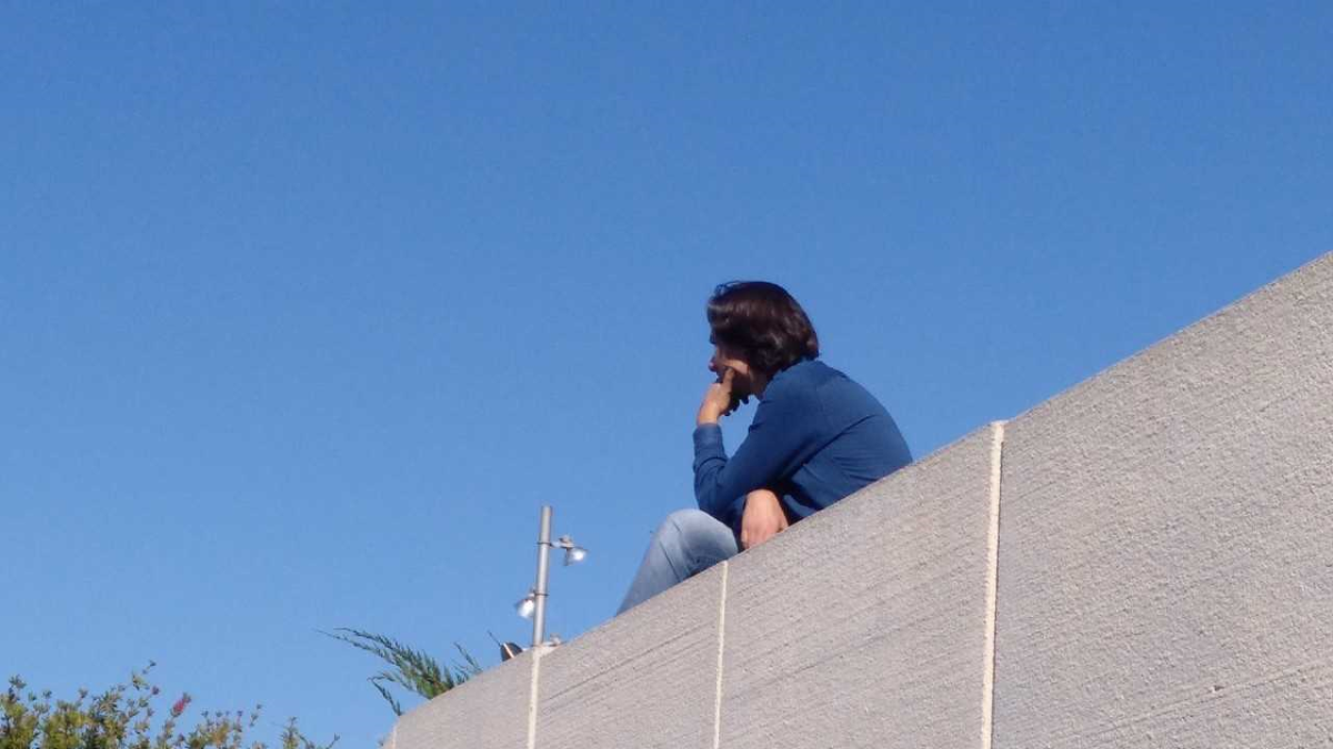 Ibán Andrés no duda en subirse por las paredes para conseguir un buen fichaje.