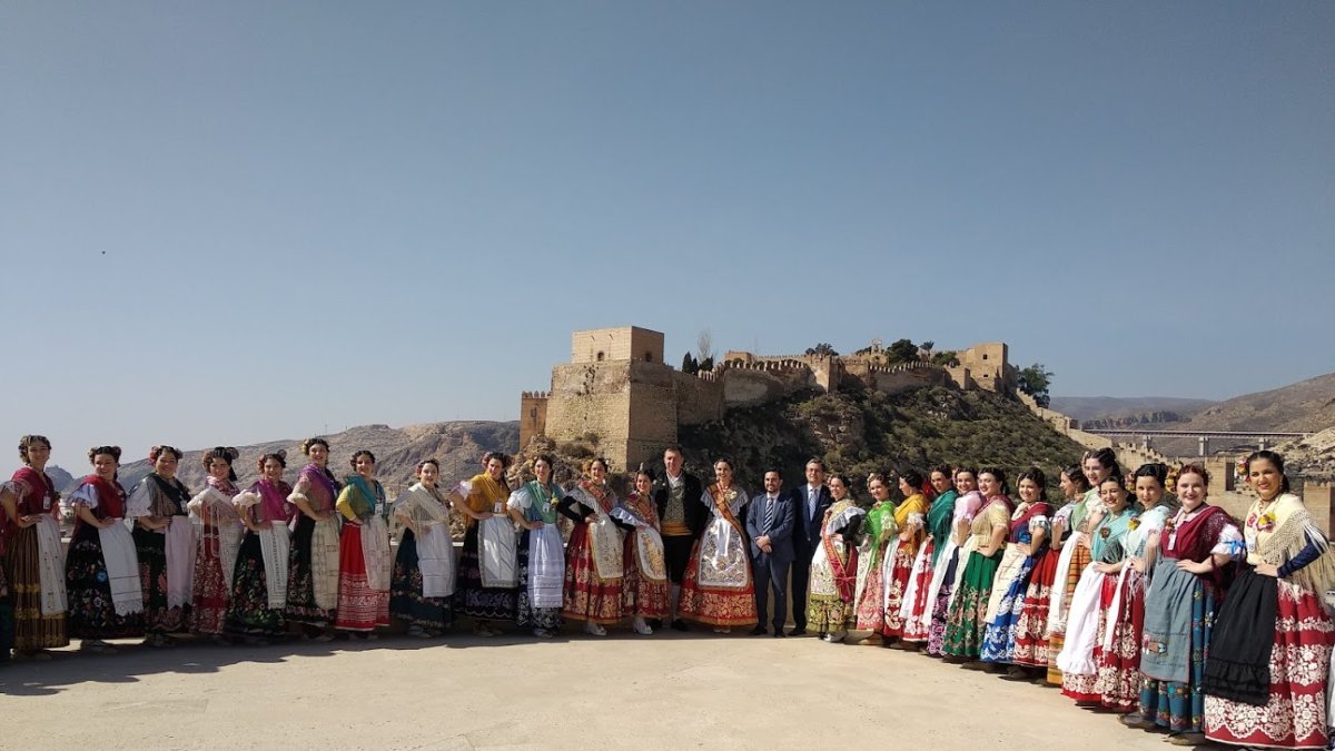 Las 26 candidatas, en la azotea de la Plaza Vieja.