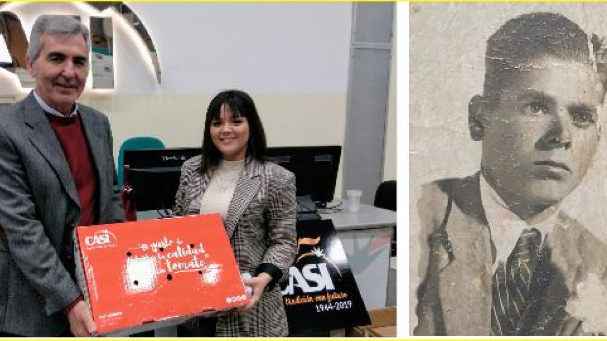 Andrea capilla recibiendo el premio del presidente, Miguel Vargas. A la derecha, Indalecio Ferrer, abuelo de la ganadora.