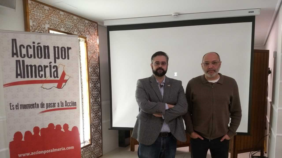 Jesús Muñoz y Pedro Asensio, presidente y vocal de Acción por Almería