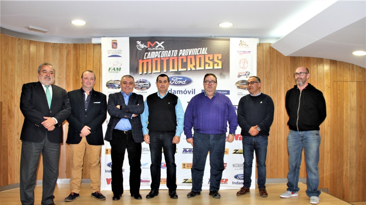 Autoridades, organizadores y colaboradores.