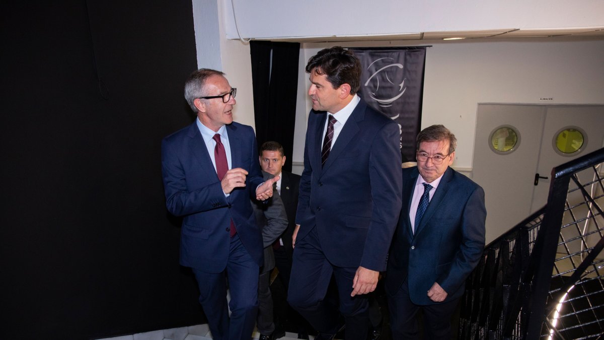 José Guirao y Fernando Martínez, en un acto en Macael.