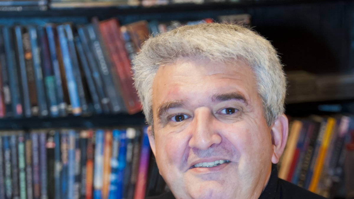 Ricardo Hernández acaba de publicar con Círculo Rojo.