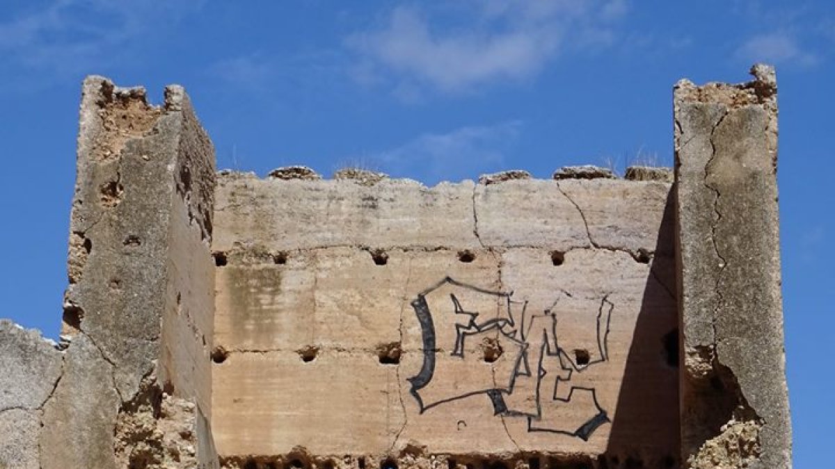 Una de las pintadas olvidadas por el plan.