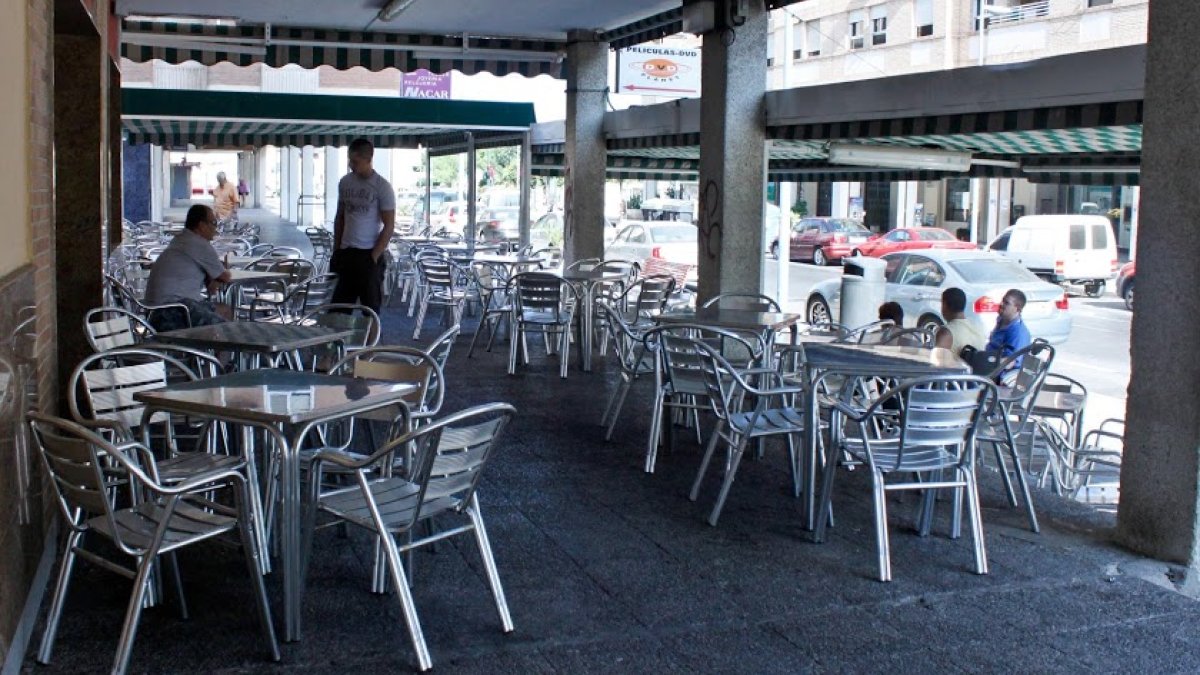 Terraza ubicada en unos soportales