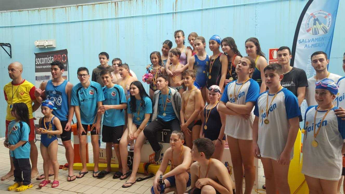 Los participantes en la jornada.