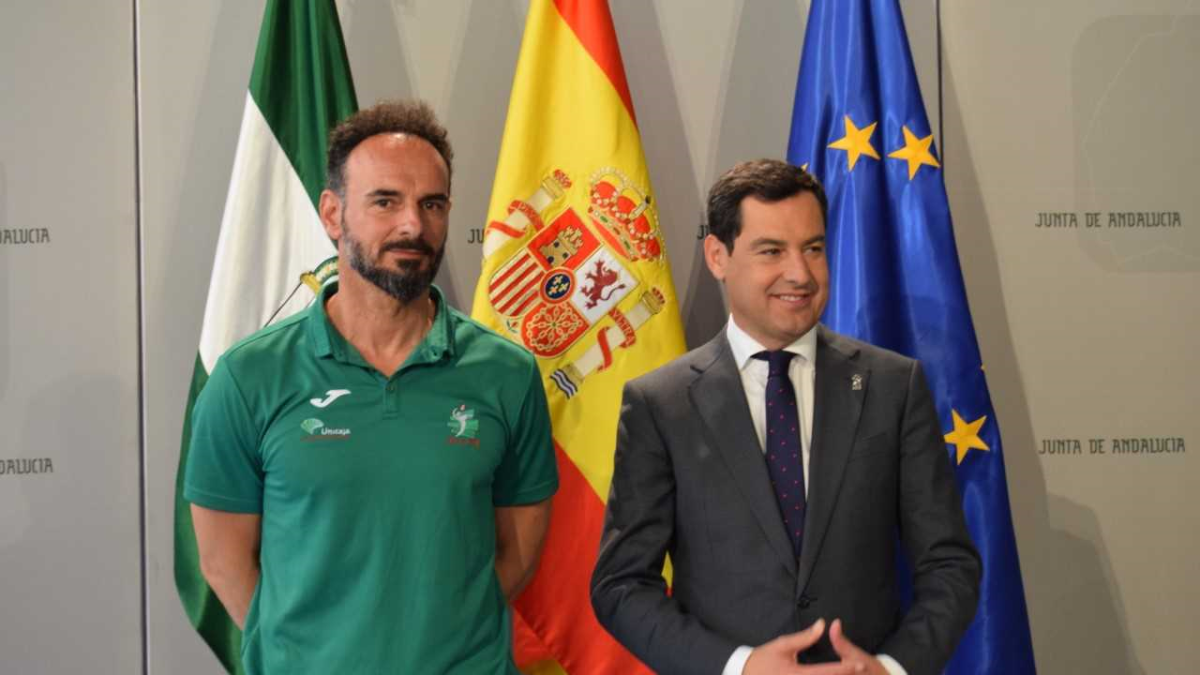 Manolo Berenguel con el presidente de la Junta de Andalucía.