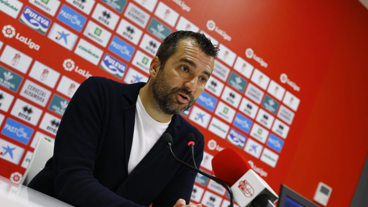 Diego Martínez en rueda de prensa.