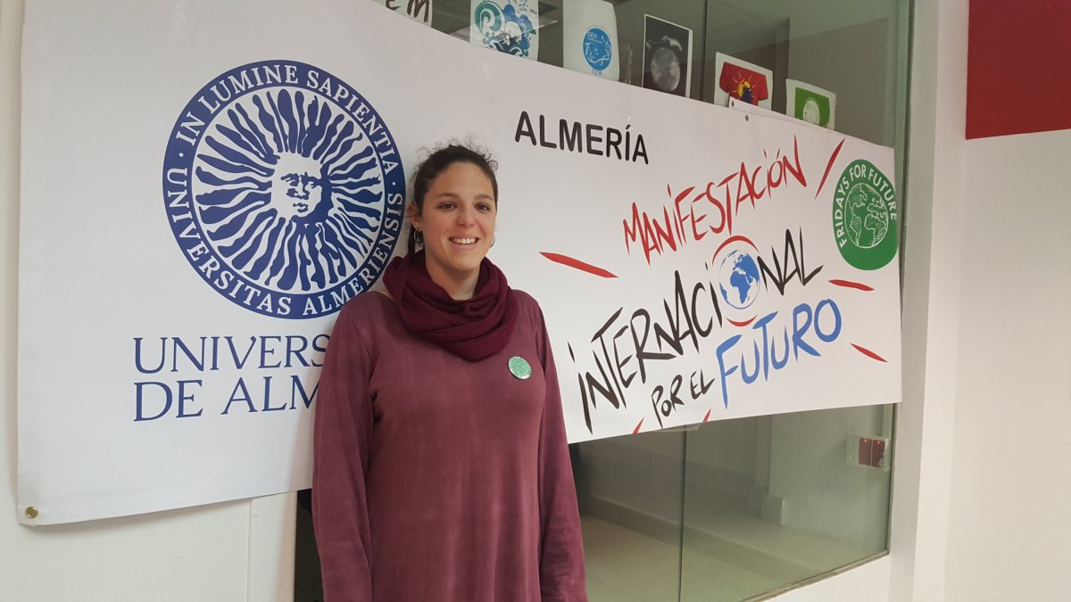 Mercedes Cuenca en la sede del GEM, que acoge las reuniones de ‘Fridays for Future’.