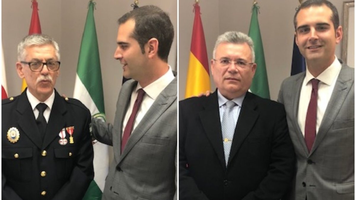 Rafael Moreno y José Luis Cantón, con el alcalde de Almería.