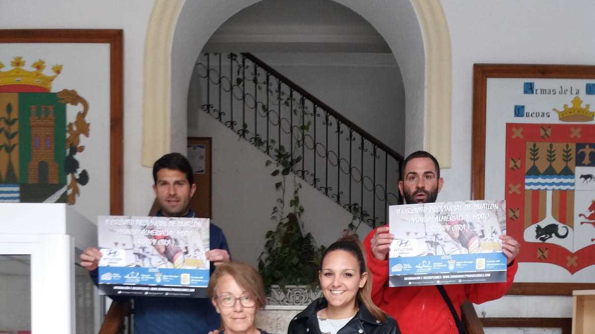Presentación en el ayuntamiento de Cuevas.