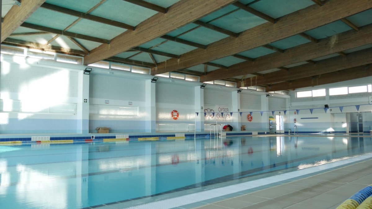 Piscina municipal de Adra.