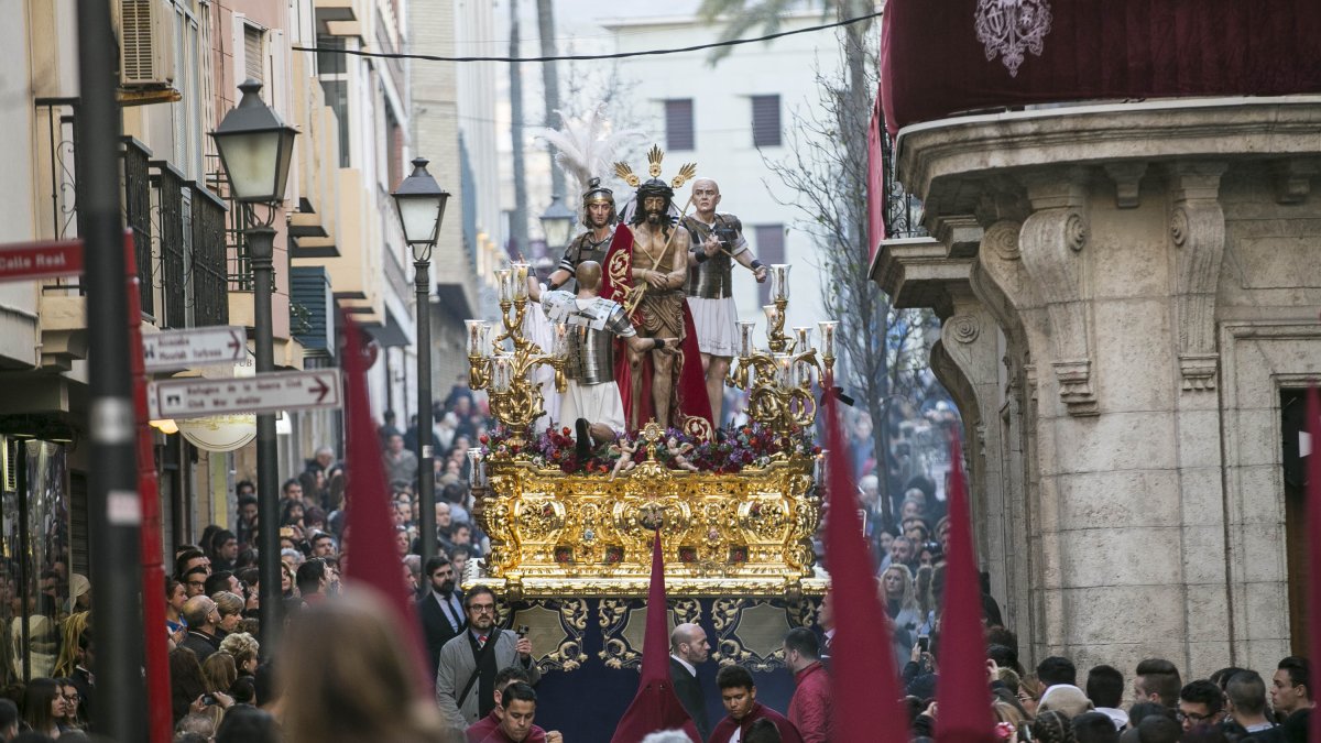 Coronación no irá al Paseo este 2019.