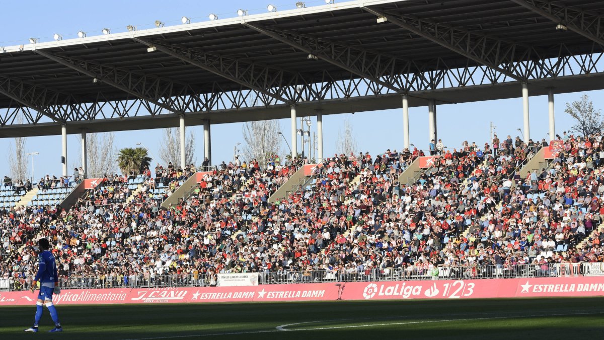 Lo que están disfrutando los seguidores del Almería esta temporada no tiene nombre.