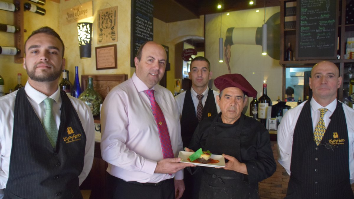 Homenaje a ‘Cayetano’,  el de la Venta El Bacalao.