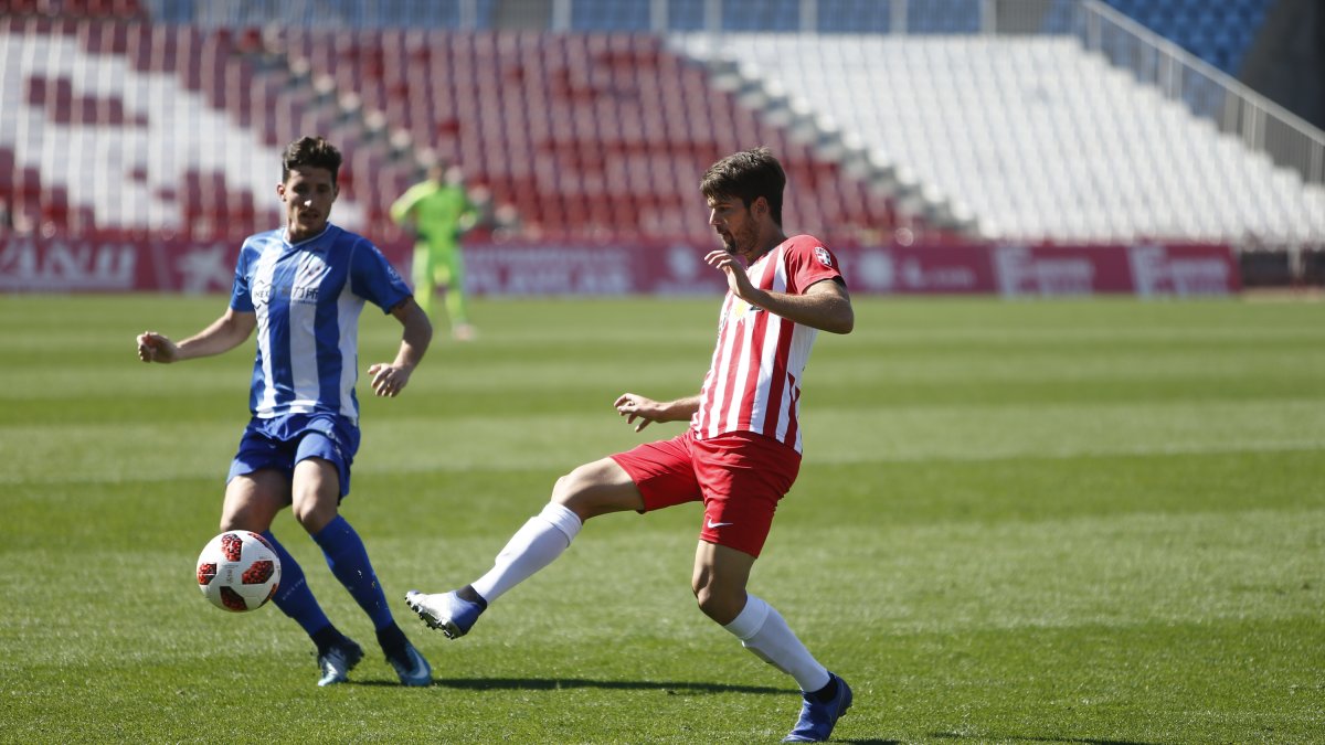 Mario Abenza en el partido ante el Jumilla.