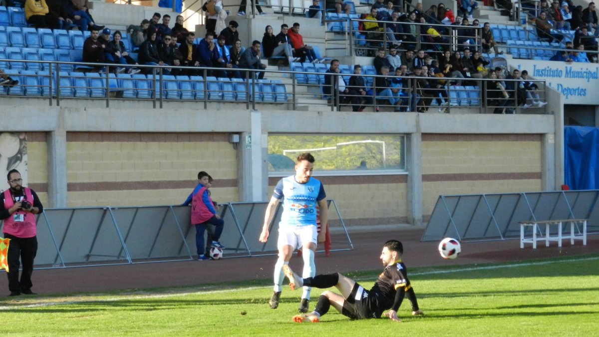 Álvaro González en un lance en Santo Domingo.