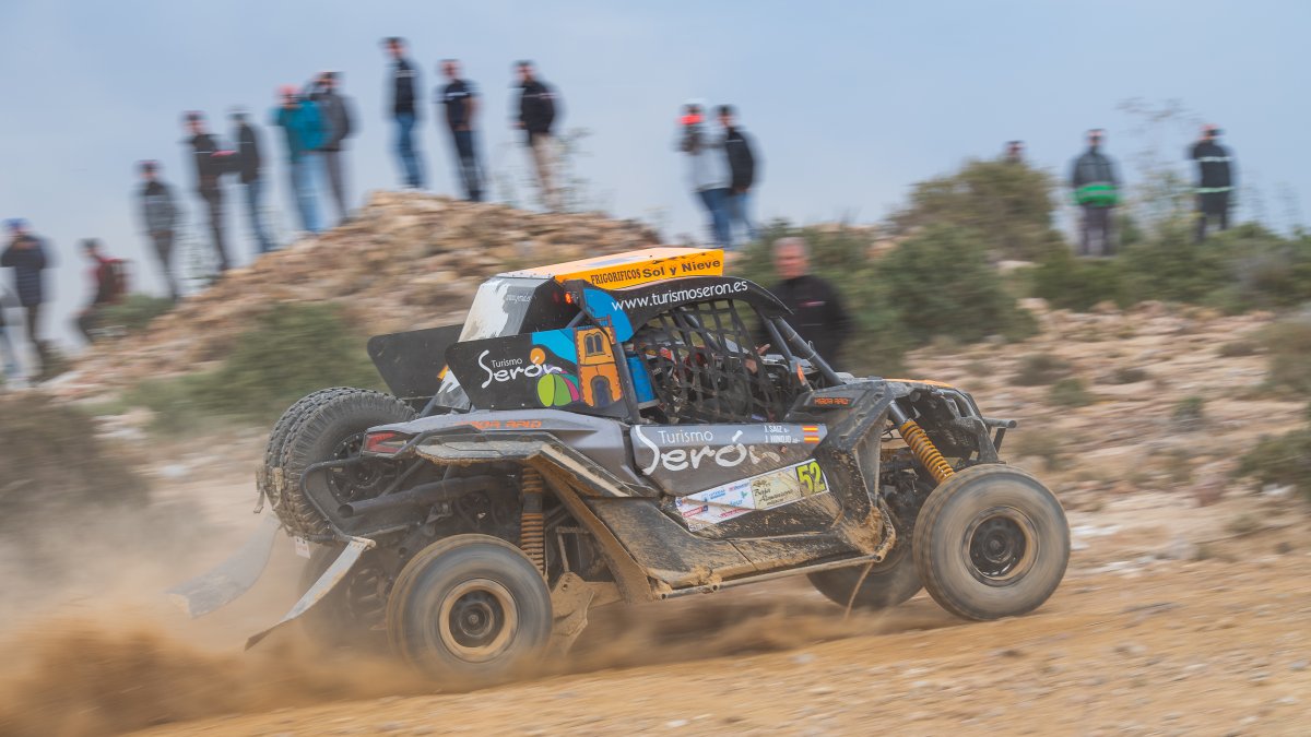 Los almerienses Hinojo y Saiz, lideran la clasificación de los buggies