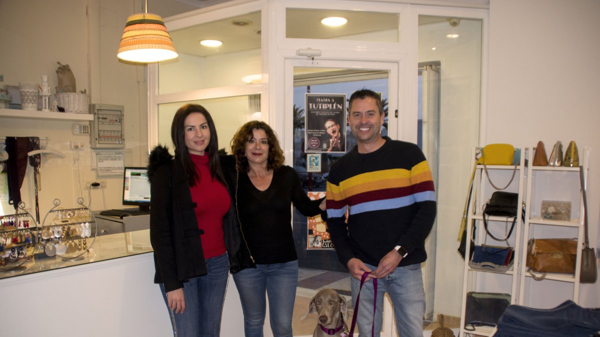 Autoridades y promotores de la iniciativa.