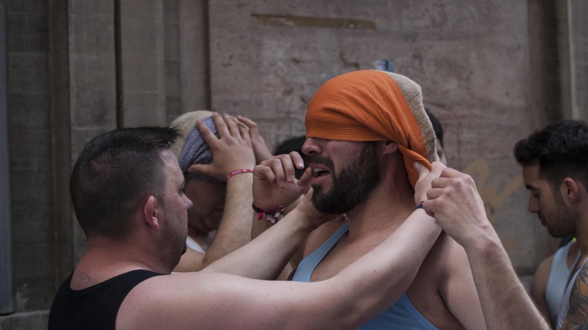 Los costaleros tendrán este año servicio de asistencia sanitaria.