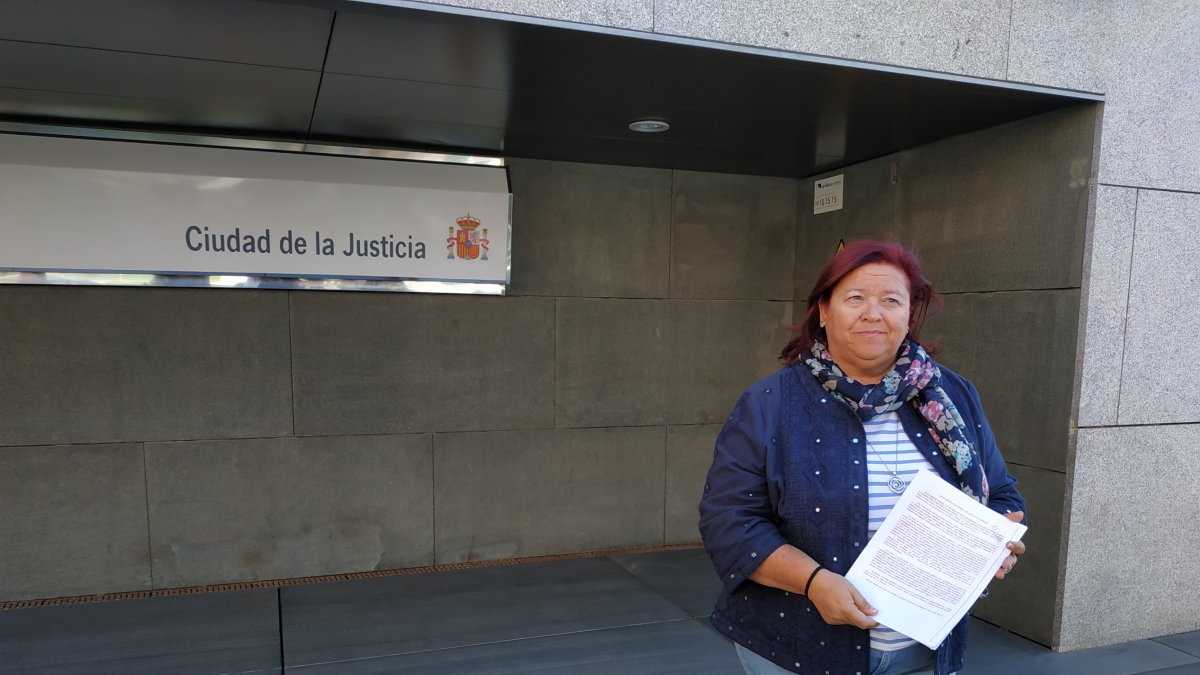 Amalia Román, candidata por IU a la Alcaldía de Almería