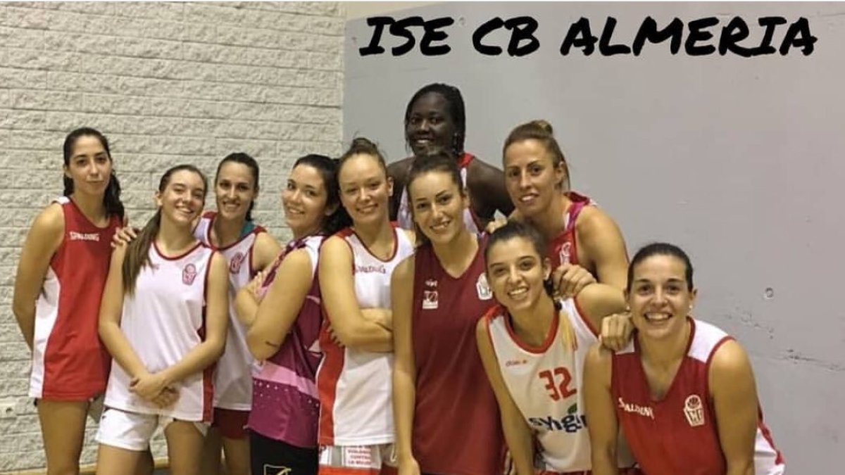 Las almerienses realizaron un gran partido en el Magariños.