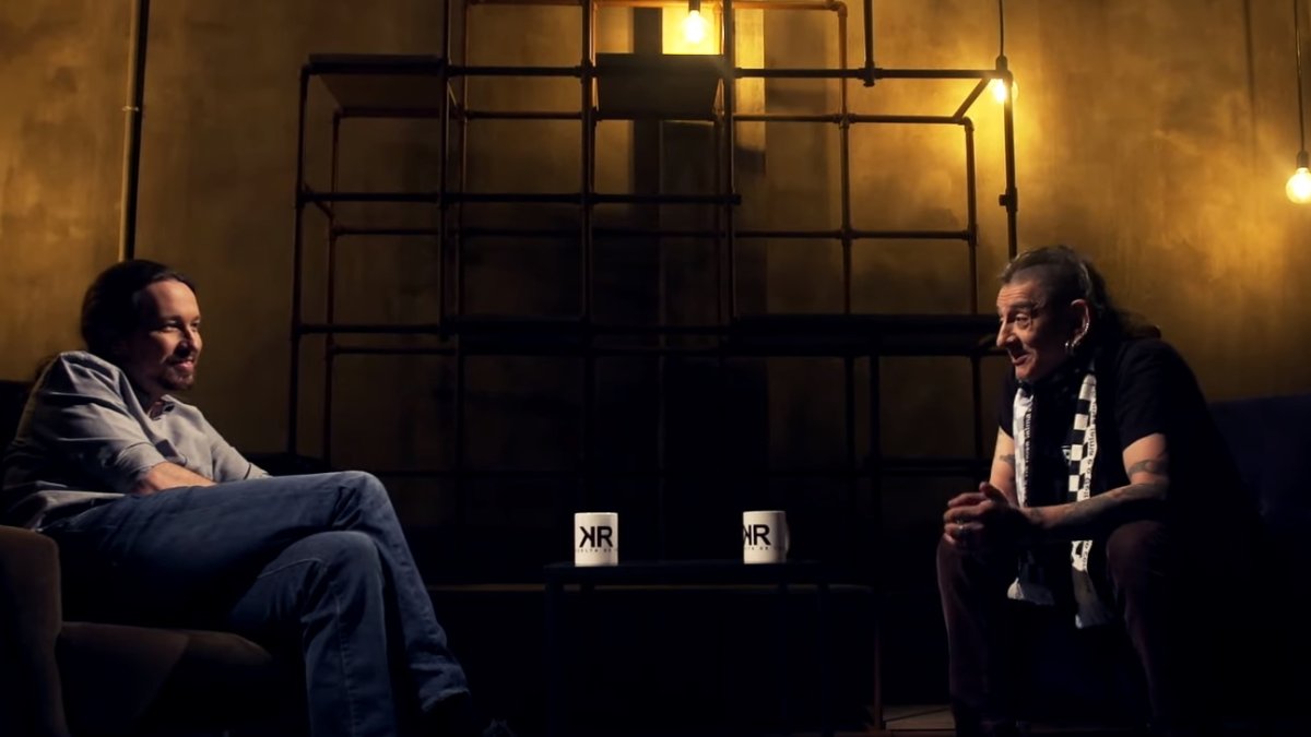 Pablo Iglesias y Evaristo Páramos, durante la entrevista.