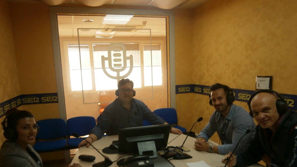 Azabache y los ganadores en la Cadena Ser.