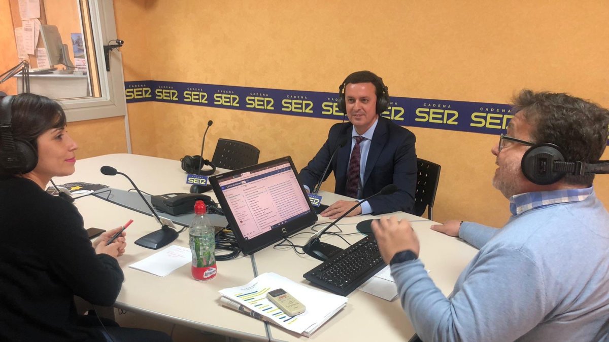 Javier Aureliano García durante la entrevista en la Cadena SER