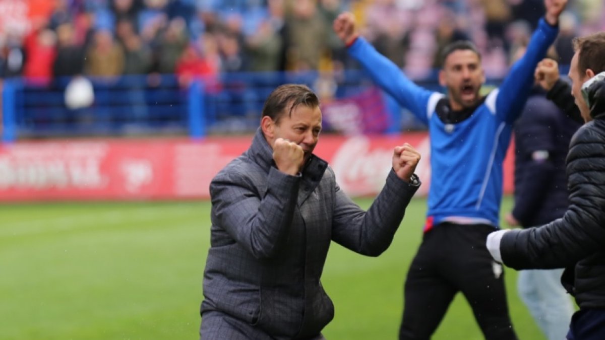 Mosquera grita de alegría.