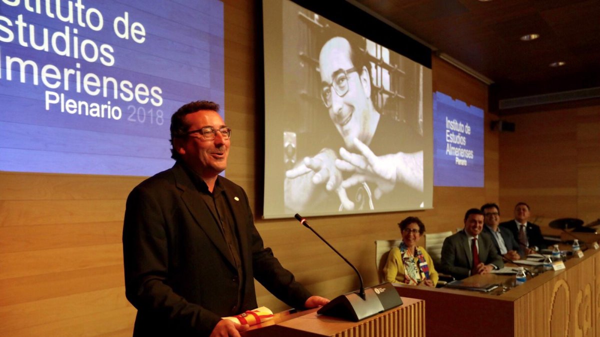 El IEA entregó ayer sus Escudos de Honor.