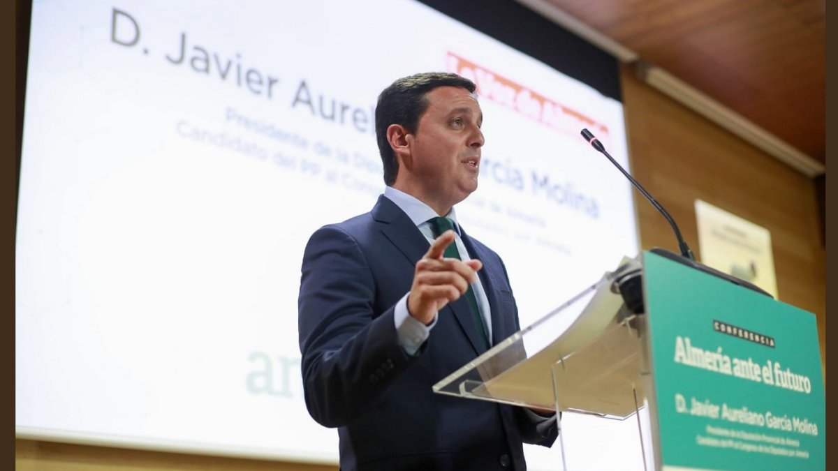Javier A. García.