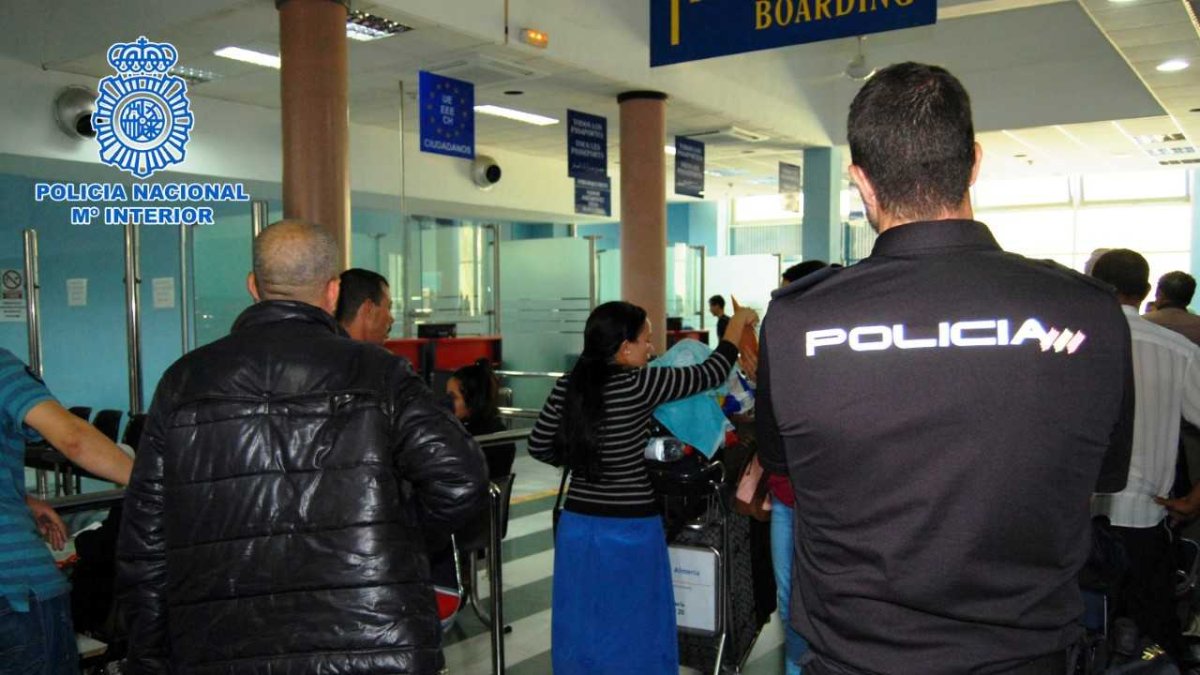 Desembarcó de un buque procedente de Nador y fue detectado en el filtro de pasajeros.