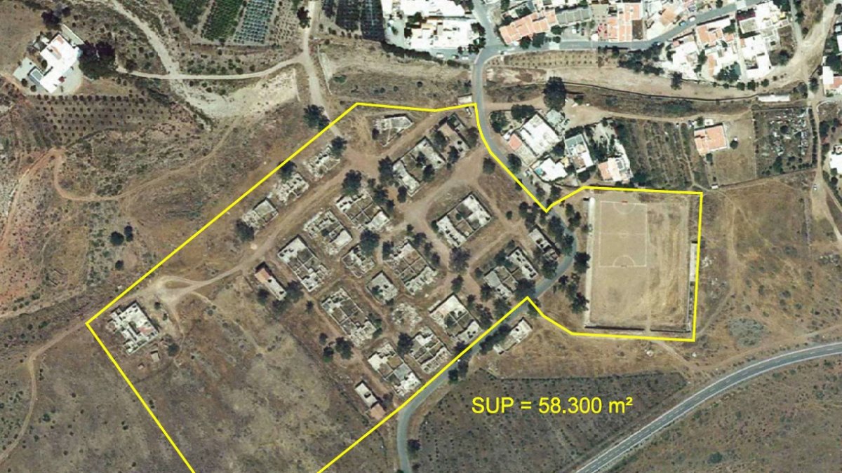 Terrenos sobre los que se quiere construir la residencia de mayores.