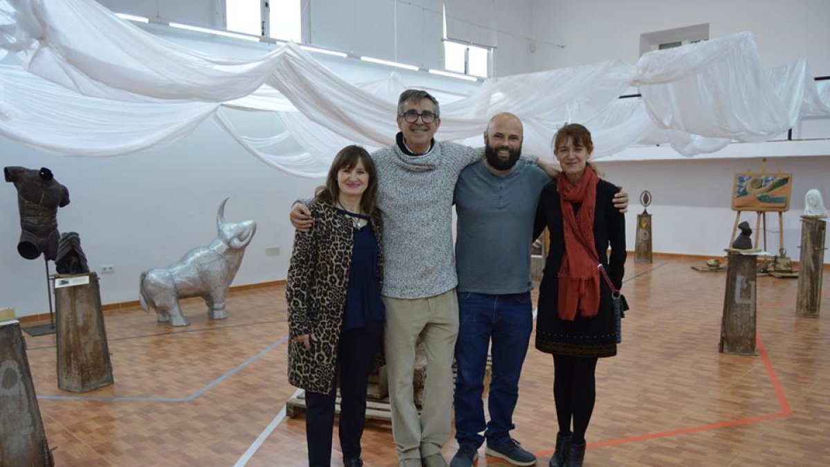 Los cuatro artistas participantes en la muestra.