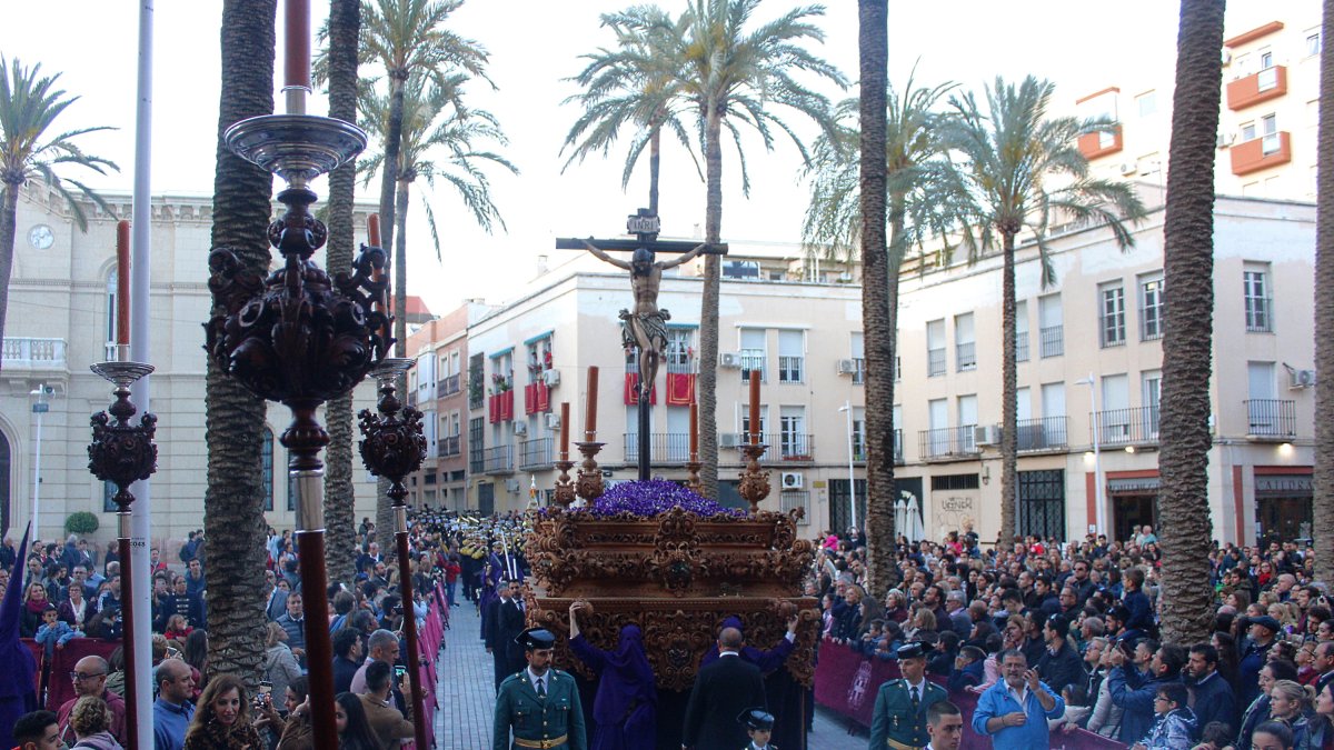 Estación de Penitencia del Santísimo Cristo de la Buena Muerte.
